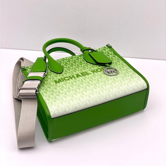 MICHAEL KORS MIRELLA SMALL
SHOPPER TOTE CROSSBODY
OMBRÉ - Picture 8 of 12